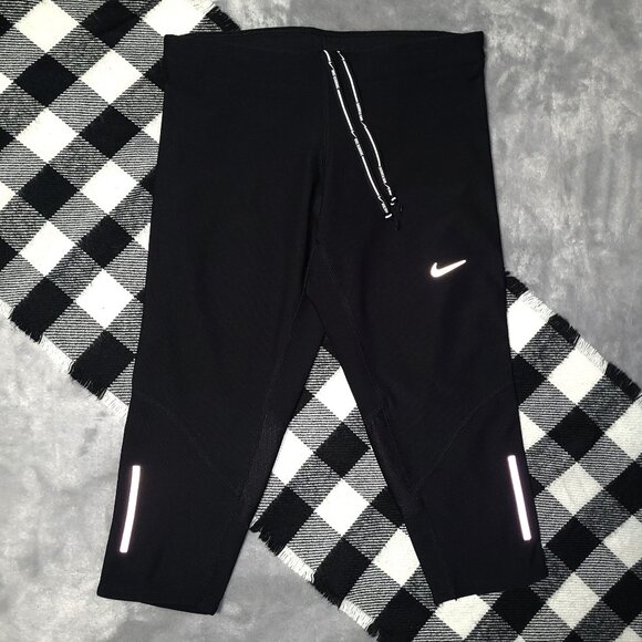 XS | Nike | DRI-FIT Reflective Cropped Joggers - Picture 1 of 7